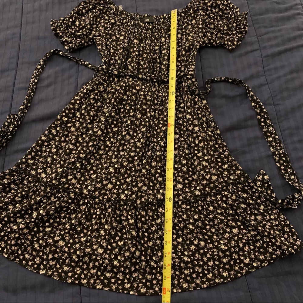 Muse Petite Floral Off-The-Shoulder Dress - Picture 8 of 8